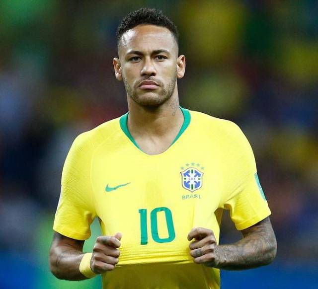 世界杯再次梦碎!要想打破梅罗对金球奖的垄断,内马尔只剩下一条路可走