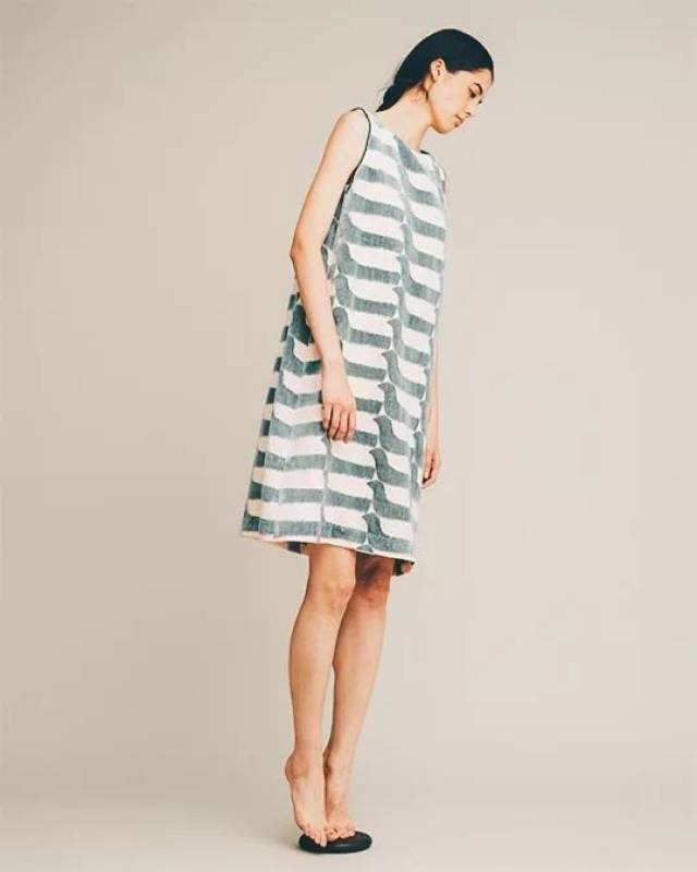 再来了解酒店的另一位幕后大师皆川明,他是日本很有人气的服装设计师.