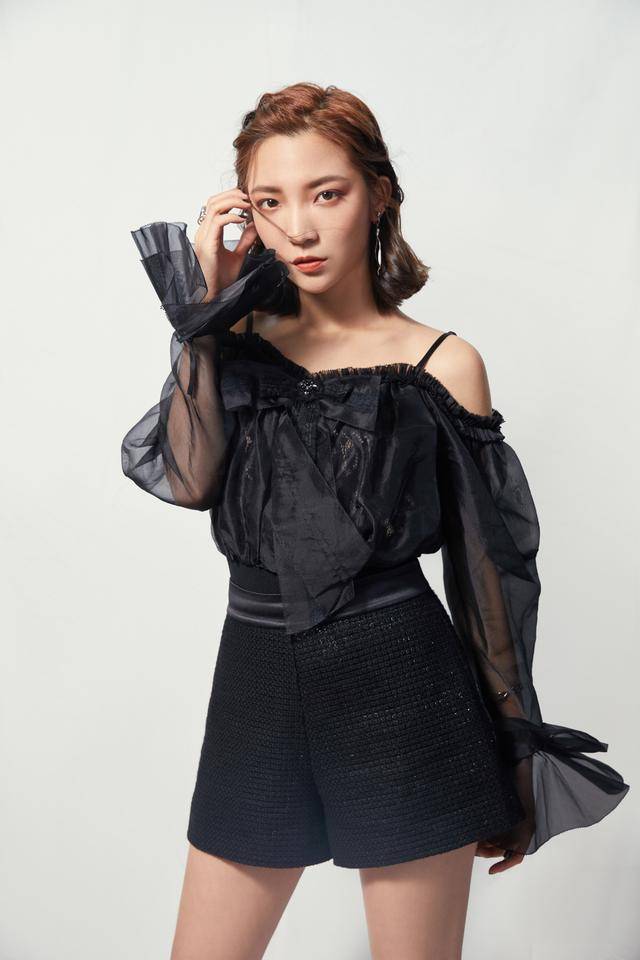 高隽雅惊艳亮相kpl总决赛与新"西门"吴希泽深情对唱