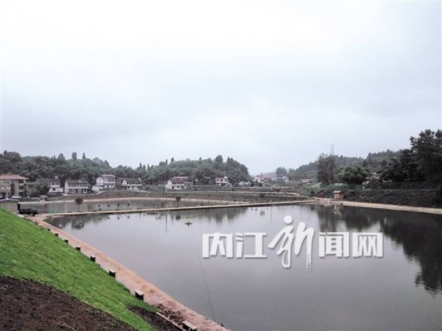 美丽新村 记者 邹英 7月8日摄于东兴区田家镇正子村