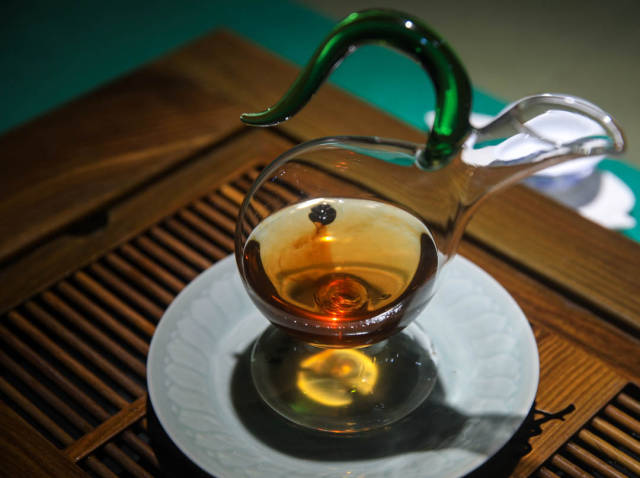 喝了多年的茶才知道这个名叫茶膏的不起眼小东西竟有这么多好处