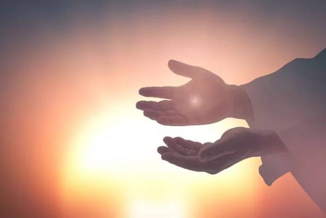 华人之光!美籍华裔医学博士新研究突破癌症治疗,人类又向永生迈进一步