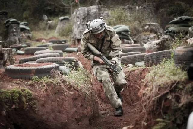 【周末活动】汇聚青春力量,激情真人cs对战,铸就人生巅峰