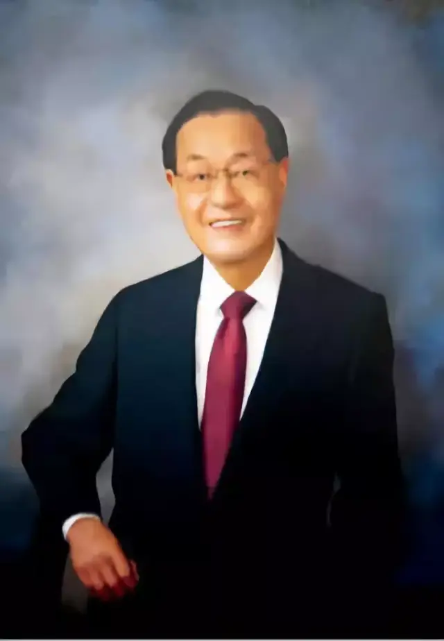 强烈推荐|6个女儿皆毕业于常青藤,4个哈佛华人船王:家风是给女儿最好
