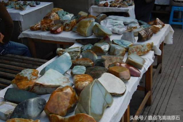 云南举足轻重的翡翠原石批发市场