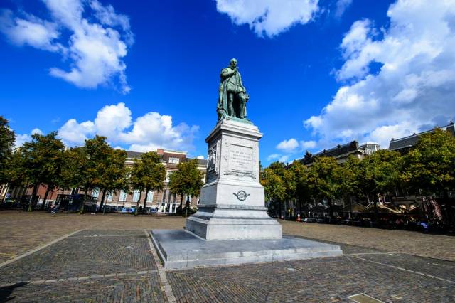 是荷兰国父"沉默者威廉"——他是荷兰共和国第一任执政的奥兰治亲王