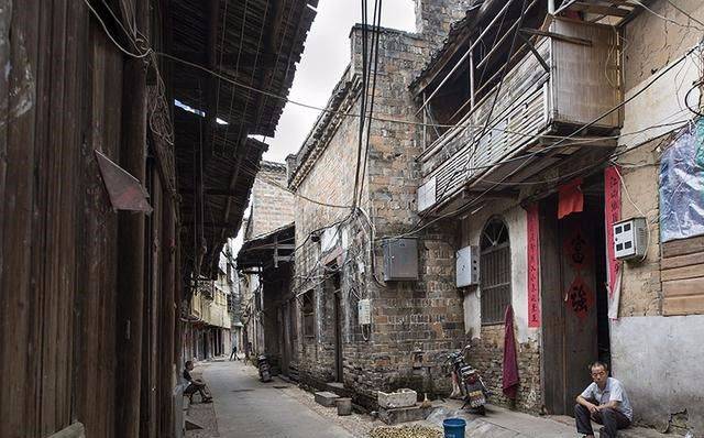 临湘"河街"这些7,80年代的故事,是否勾起了你的记忆?