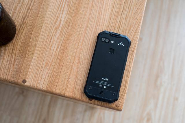 刚柔兼济的户外手机了解一下,agm x2上手图赏