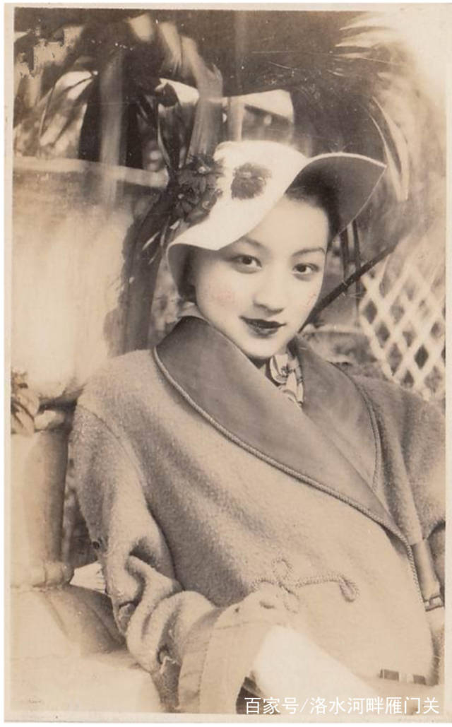 她是陆小曼最漂亮的干女儿,演过西施,一生演过70多部影片