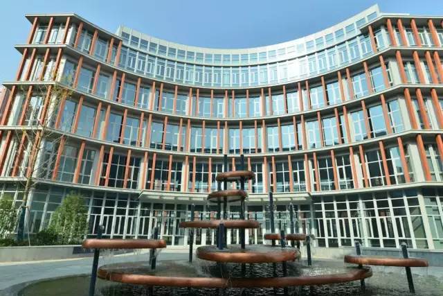 闵行又有了一所好学校!快来一起感受华二学习氛围