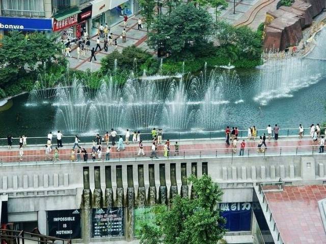惊喜!年中新片《昨天今天明天》,沙坪坝三峡广场成绝对主角儿