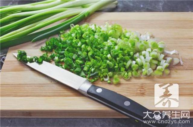 正宗葱油的熬制方法是什么?