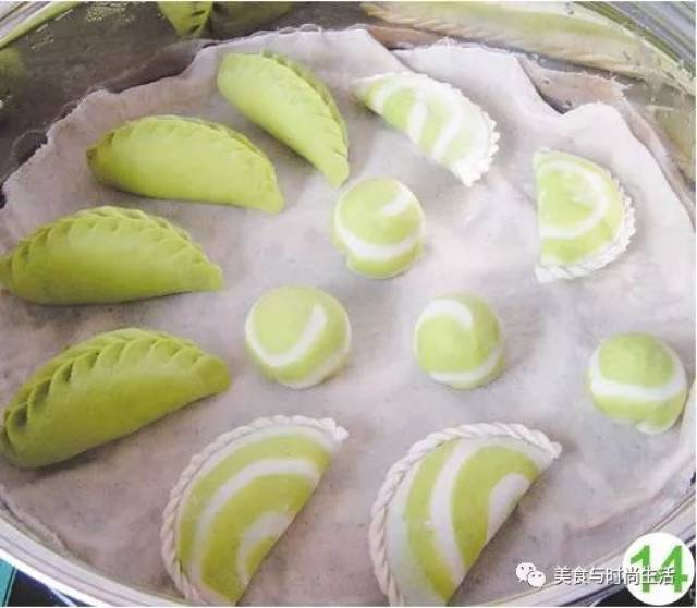 菠菜贝壳包,味道鲜美多汁,这样做全家吃得倍儿香!