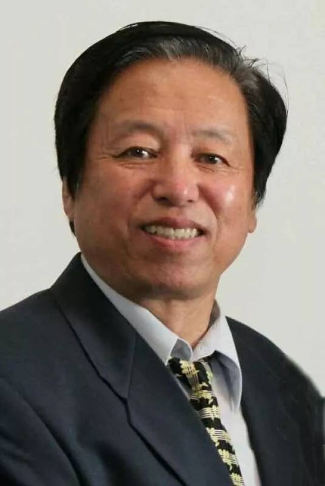 《刘静窗文存》钤刘静窗先生用印 ,刘念劬先生签名