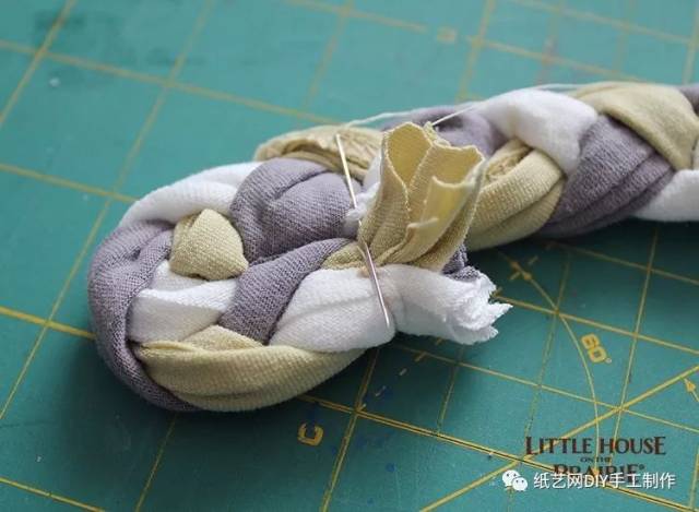 看到这里,如果还在因为不会缠绕布条 而发愁,那么接下里的视频就非常