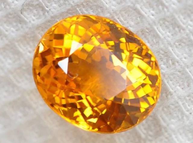 橙色碧玺