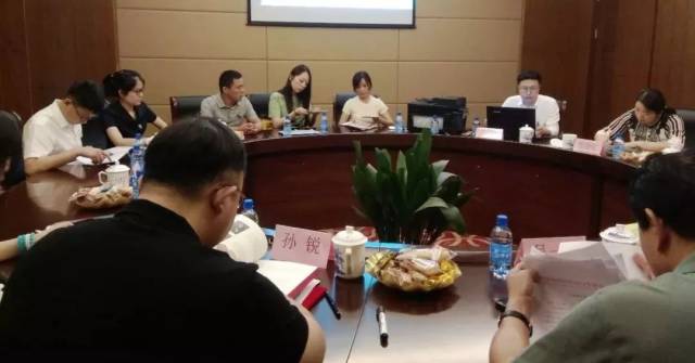 中共海宁市许村镇党委书记杜莹池在接受记者采访时曾经说道.