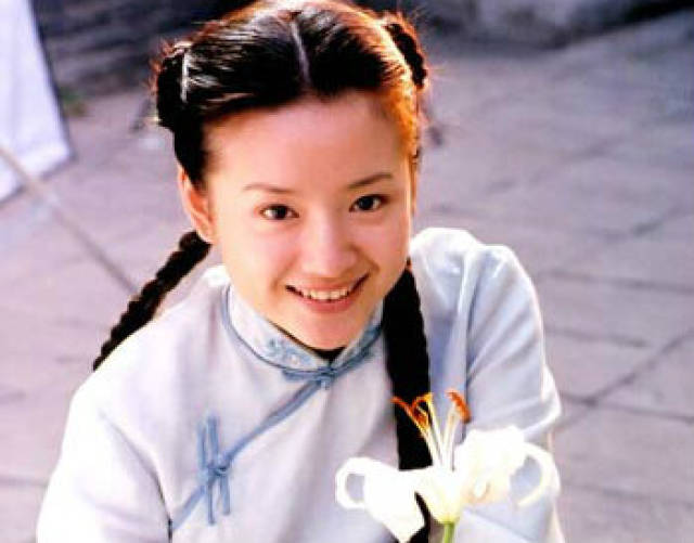 中国最小家碧玉的6位女星,霍思燕第三,第一我