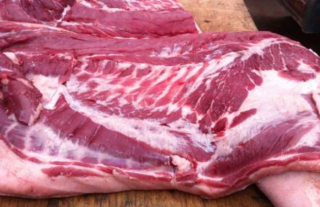 猪肉焯水时用凉水还是沸水之前弄错了难怪肉会柴