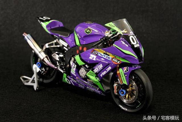 模型 模玩秀：富士美铃木ZX-10R 2011-EVA-01赛车花_搜狐网