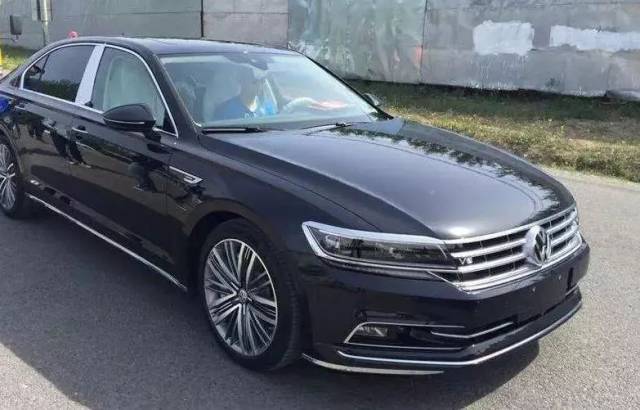 刚刚,看到彭泽一个开奔驰的老板,他日子多潇洒