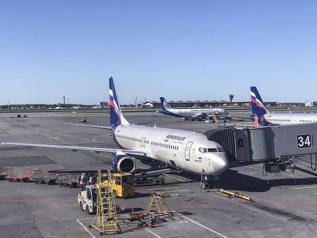 法国队捧起大力神杯的时候,我只想感谢俄航机长不杀之恩