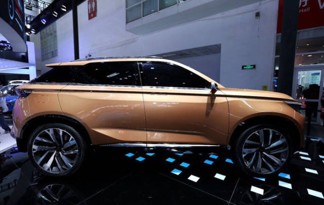 一汽最新款suv实车曝光,外观霸气不输奥迪路虎,或不足10万