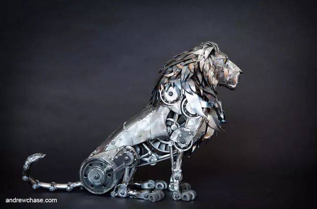 用钢铁皮制成的机械动物,感觉像在看科幻大片