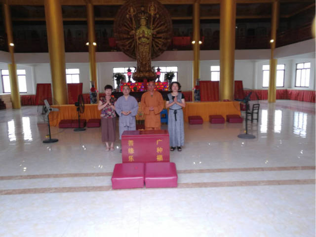 福鼎资国寺能弘法师三步一拜朝礼四大名山及云南鸡足山