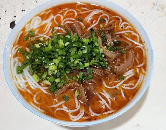 安徽妹子 南充拜师学艺做米粉!