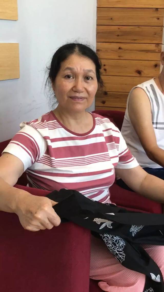 6位年龄加起来300岁的快乐购会员,今天帅爆朋友圈