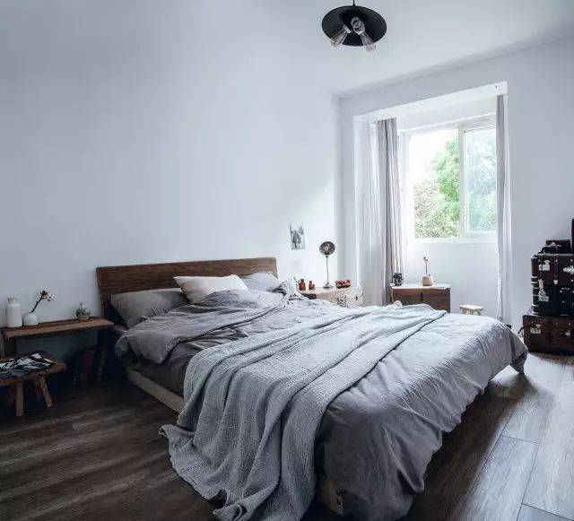 4000元,两星期,90后下沙男生把一座森林搬进出租屋里!