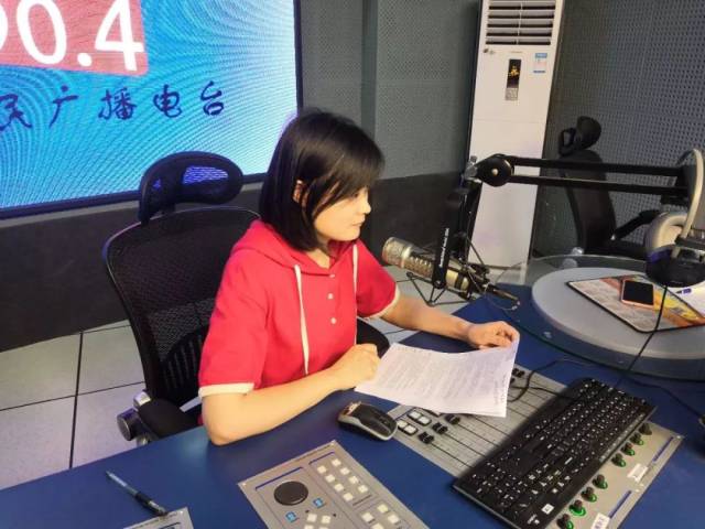 仙桃朗读者丨万雅琴:有一句话,从未对你说起