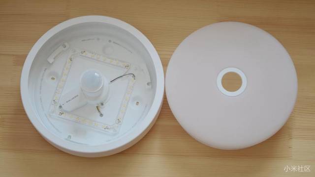 yeelight皓石感应led吸顶灯mini测评:居家小空间,带来大智慧