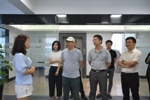 杭师大校委宣传部常务副部长沈威 阿里巴巴商学院党委书记张佐等