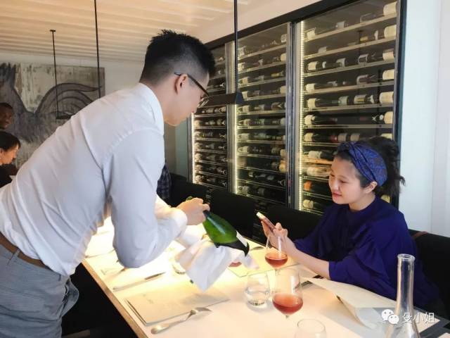 殳俏:只有跟最爱的人一起,我才会开香槟_搜狐网