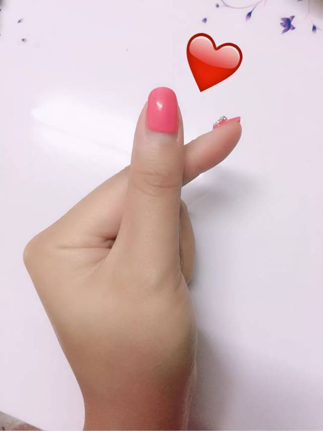 "9种"最火的笔芯表白手势,有没有心动 !