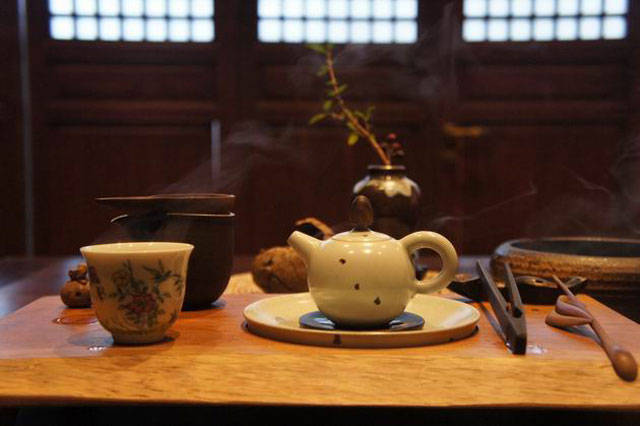 并不觉得寂寞 治学品茗之境 莫过如是 三 一盏清茶,以适幽趣 焚香煮茶