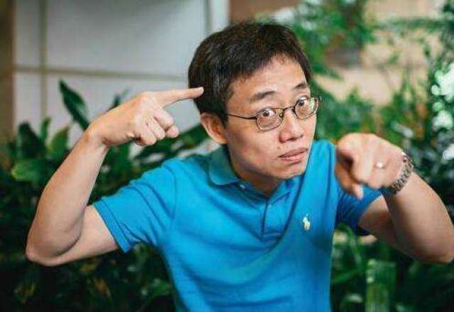 著名华裔主持人黄西发表解散国足想不到结局让人意外