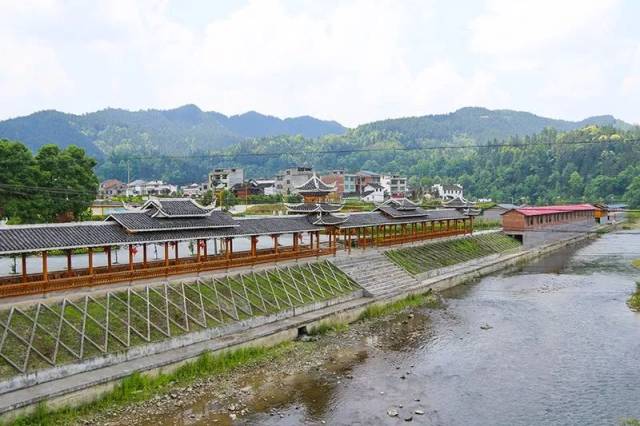 我的驻村"微故事" --邦洞街道赖洞村第一书记许安文