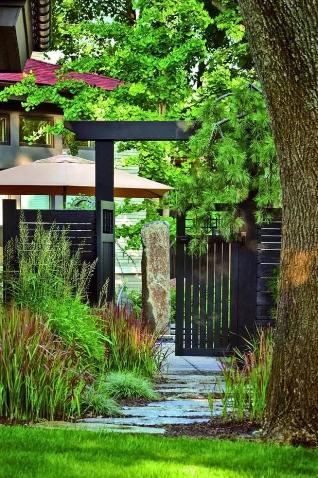 矫正,杜绝可能发生的安全隐患 这样精心打理的一个绿色庭院想必会让