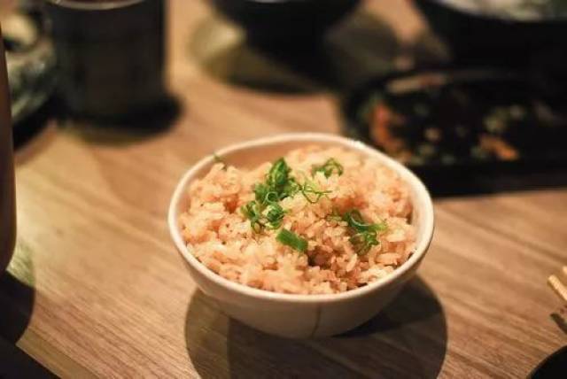 人间 淡饭 是清欢