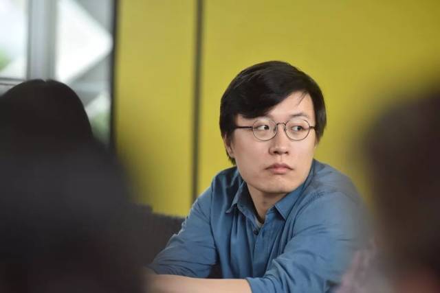 周昕:"如果一个评论人拒绝进入艺术家所设的条条框框,那么怎么办?