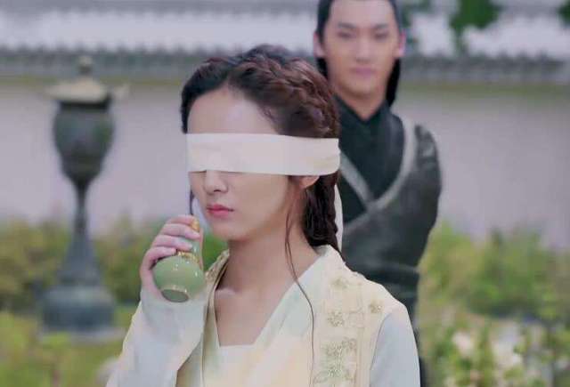 九位蒙眼的古装美女,能找出赵丽颖杨幂不算厉害,全认出才算大神