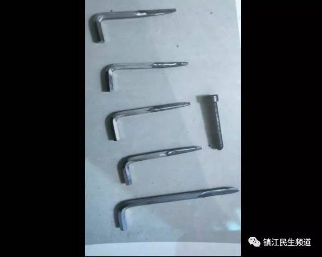 镇江雌雄大盗偷摩托电瓶车骑上就走,都是上了锁的!