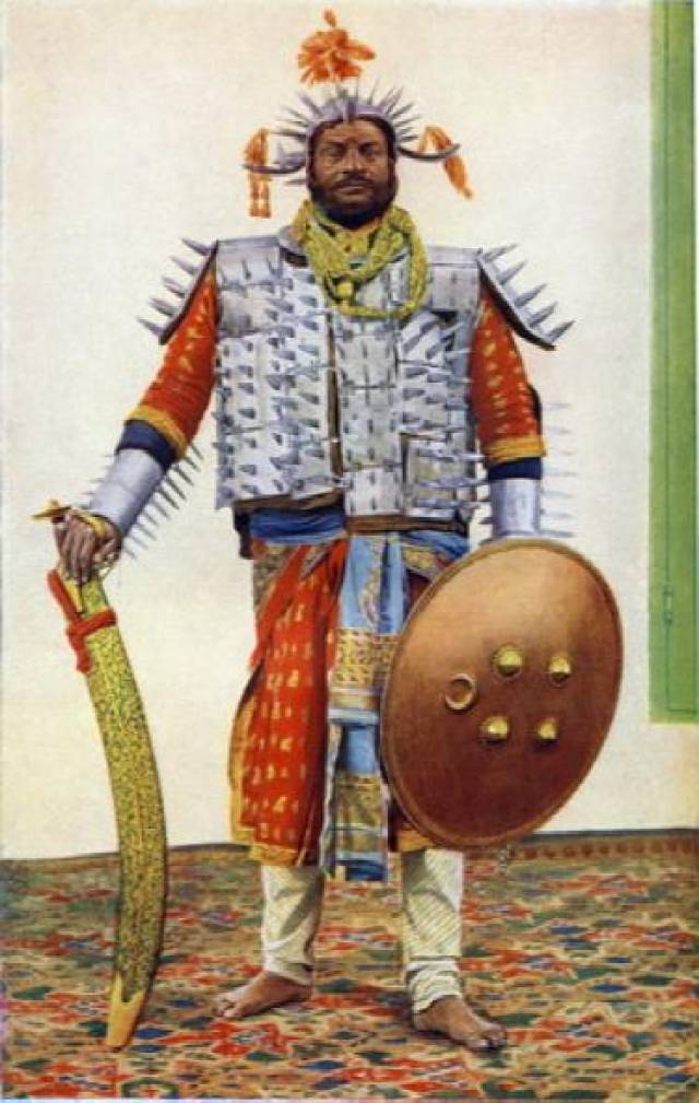 【印度古代高级武士,身着中世纪铠甲】