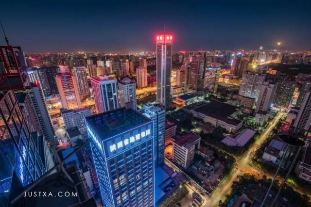 17.西安西港国际大厦(摄影/西大街游民 )