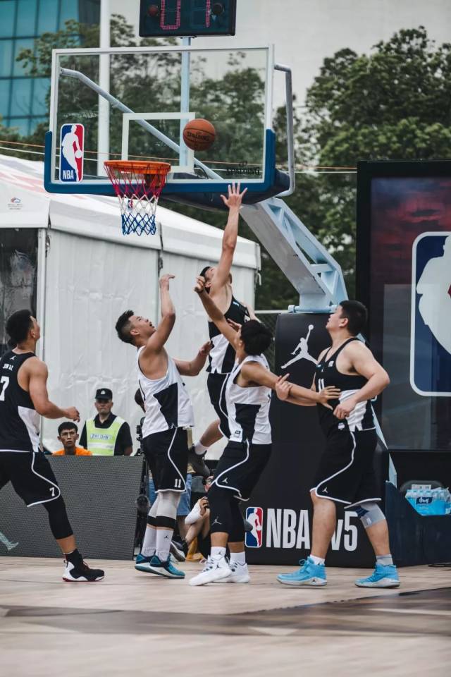 Jordan NBA5v5广州站|Tizzy-T献唱,学界民间篮