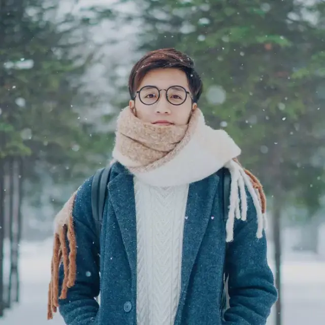 网红情侣"阿脸&阿崔":邀你来旅拍_手机搜狐网