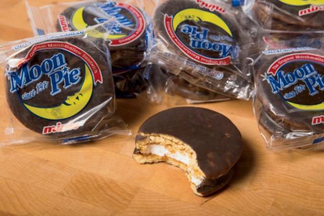 为了力挺"美国制造",特朗普又要在白宫办展览